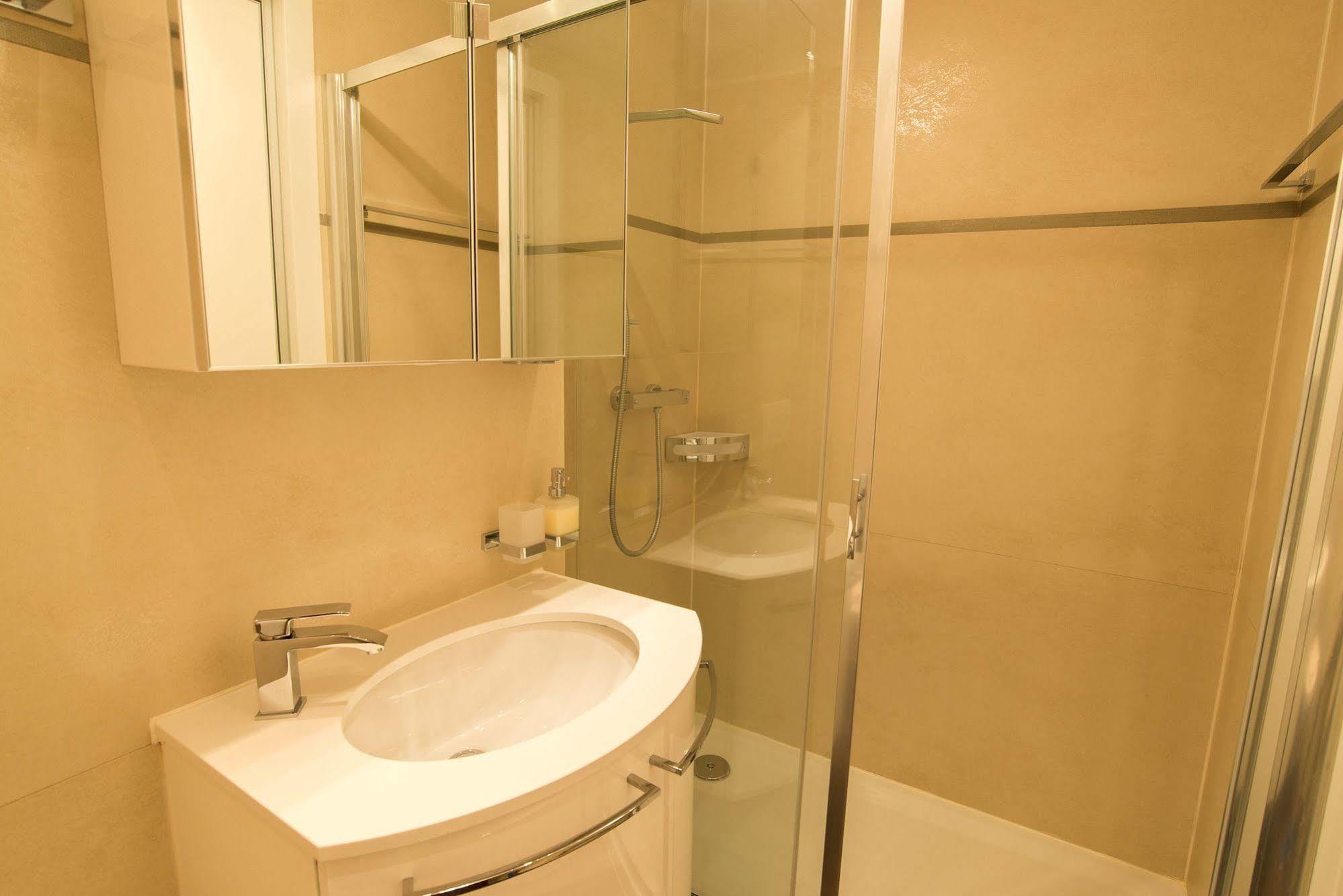 Haus Cristal Appartamento Leukerbad Esterno foto