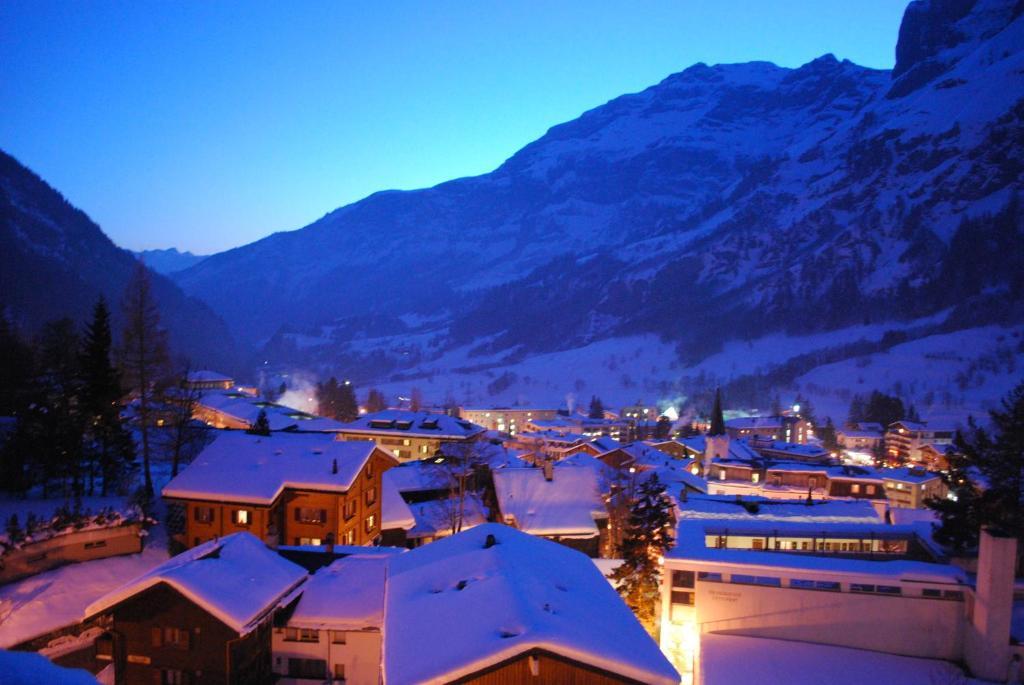 Haus Cristal Appartamento Leukerbad Esterno foto