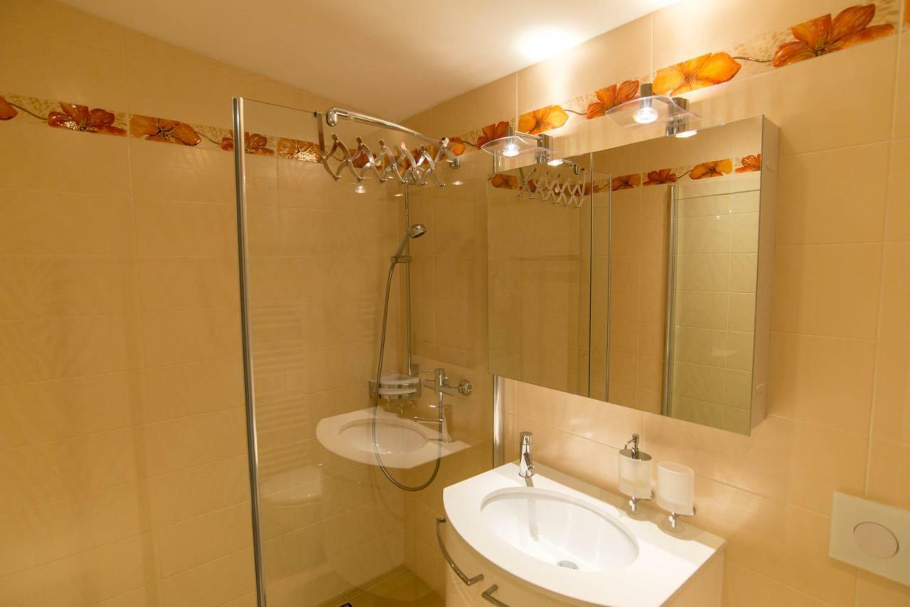 Haus Cristal Appartamento Leukerbad Esterno foto